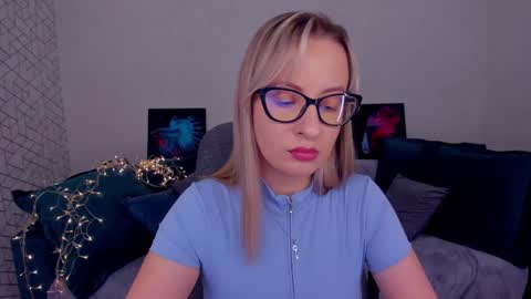 Elisabeth online show from March 11, 2025, 2:29 pm