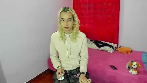 elisdarling online show from January 13, 2026, 5:18 pm