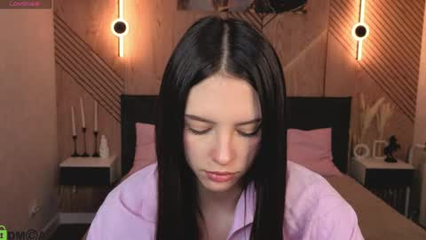 Elise online show from April 22, 2026, 1:08 am