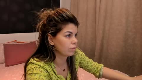 Elly online show from April 3, 2026, 8:18 pm