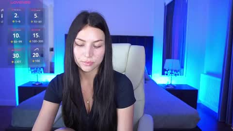 Snapshot of elisevelour chatting on June 3, 2026, 12:52 pm elisevelour online show from June 3, 2026, 12:52 pm