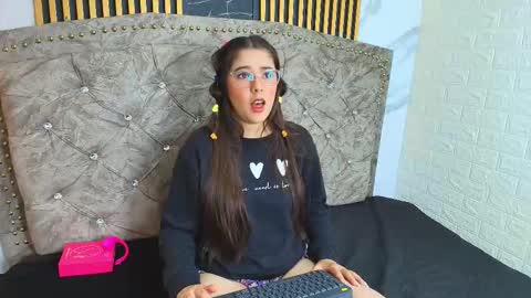 elisvega online show from February 14, 2026, 2:52 am