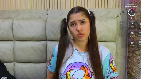 elisvega online show from April 19, 2026, 2:22 am