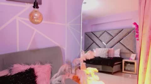 elit noa online show from February 7, 2026, 7:50 pm