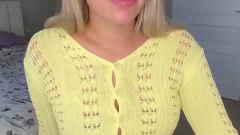 Snapshot of elixiirr chatting on August 4, 2026, 4:20 pm Stephanie online show from August 4, 2026, 4:20 pm