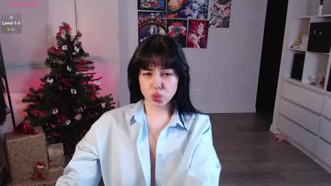 Snapshot of eliza_benet_ chatting on December 27, 2024, 2:54 pm Ari online show from December 27, 2024, 2:54 pm