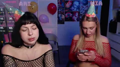 Snapshot of eliza_benet_ chatting on October 17, 2025, 3:14 pm Ari online show from October 17, 2025, 3:14 pm