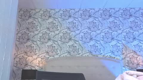 Eliza online show from April 4, 2026, 7:33 pm