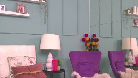 Eliza online show from March 8, 2025, 1:36 pm