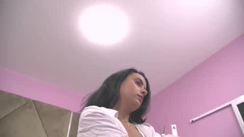 Eliza online show from October 12, 2025, 5:39 am