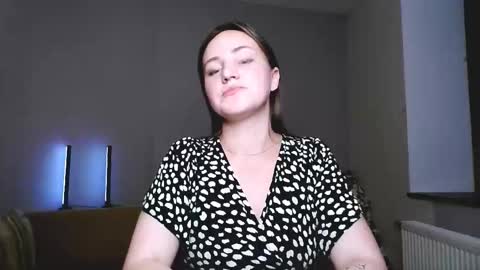 Elizabeth online show from October 17, 2025, 8:33 pm