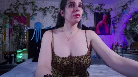 Elizabeth online show from January 27, 2025, 8:17 pm