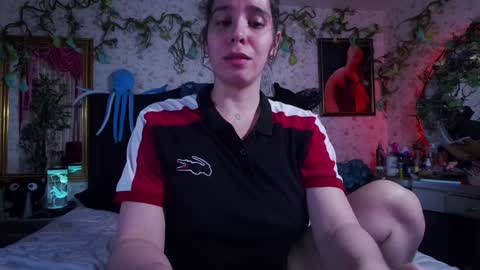 Elizabeth online show from February 4, 2025, 10:13 pm