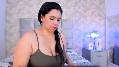 Elizabeth online show from January 18, 2025, 11:55 pm