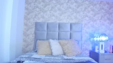 Elizabeth online show from February 3, 2025, 9:29 pm