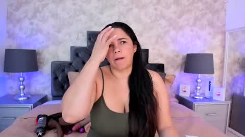 Snapshot of elizabeth_colleman chatting on June 19, 2026, 8:45 pm Elizabeth online show from June 19, 2026, 8:45 pm