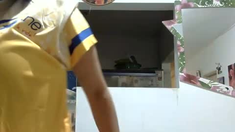 Elizabeth Martinez  online show from December 17, 2024, 6:53 pm