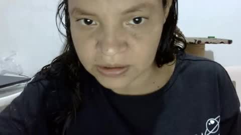 Elizabeth Martinez  online show from March 10, 2025, 12:07 am