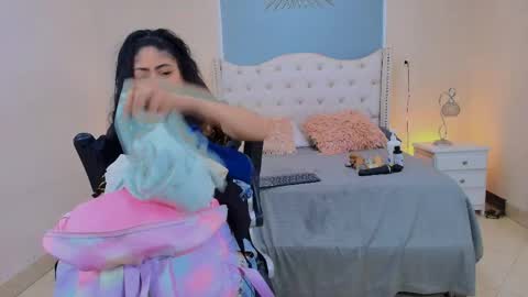 Elizabeth  online show from April 21, 2026, 12:56 am