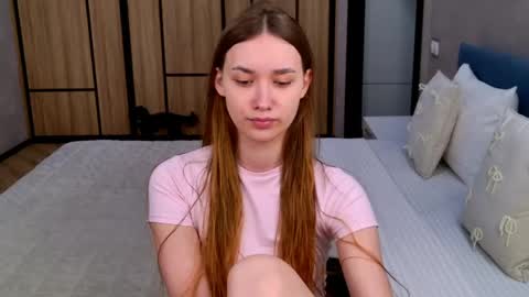 Elizabeth online show from April 18, 2026, 4:16 am