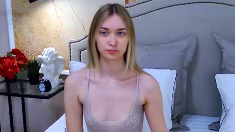 Snapshot of elizabethcash chatting on June 23, 2026, 4:27 pm Elizabeth online show from June 23, 2026, 4:27 pm