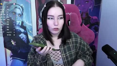 Snapshot of elizabethflowerr chatting on May 28, 2026, 3:15 am Eli online show from May 28, 2026, 3:15 am