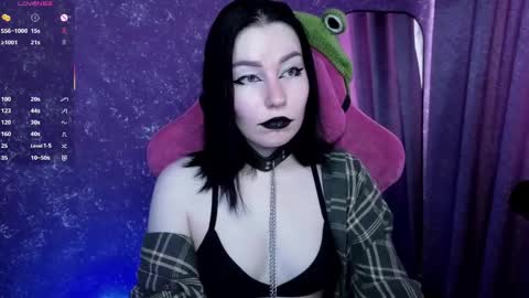 Snapshot of elizabethflowerr chatting on June 4, 2026, 2:50 am Eli online show from June 4, 2026, 2:50 am
