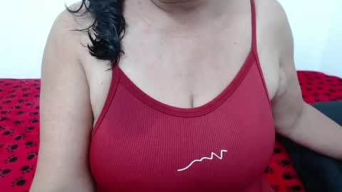 Snapshot of elizabethmiler chatting on July 4, 2026, 3:02 am ElizabethMiler online show from July 4, 2026, 3:02 am