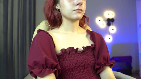 Elizabet online show from October 3, 2025, 9:45 pm