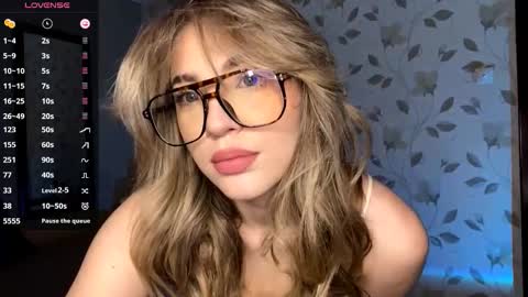 Mia online show from February 4, 2026, 5:08 pm