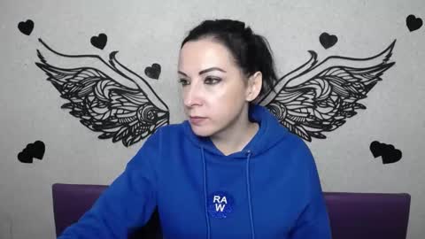 Snapshot of elizabethsho chatting on February 7, 2026, 6:44 pm ElizabethSho online show from February 7, 2026, 6:44 pm