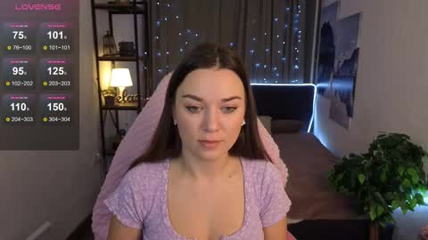 elizabetsoon online show from November 18, 2025, 6:40 am