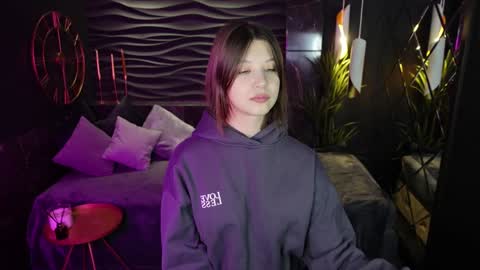 Eliza online show from December 18, 2024, 12:40 pm