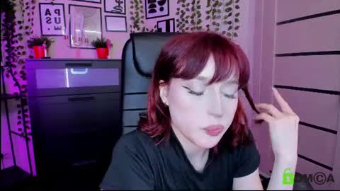 Snapshot of elizanik chatting on July 31, 2026, 10:42 pm Eliza online show from July 31, 2026, 10:42 pm