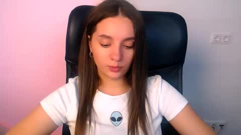 elizsun online show from November 11, 2025, 10:37 am