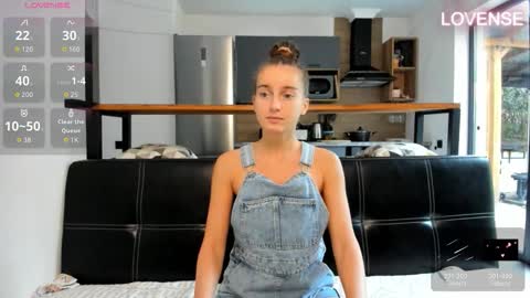 Eliz                               online show from December 22, 2025, 8:33 am