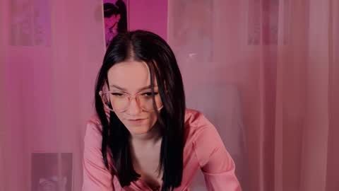 elizzza_ online show from February 12, 2025, 3:16 pm