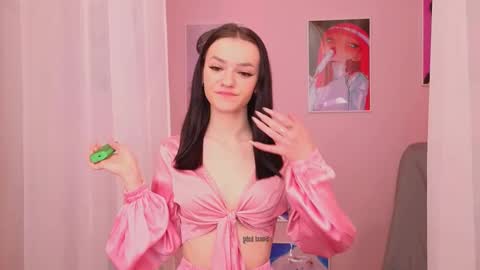elizzza_ online show from February 19, 2025, 12:22 pm