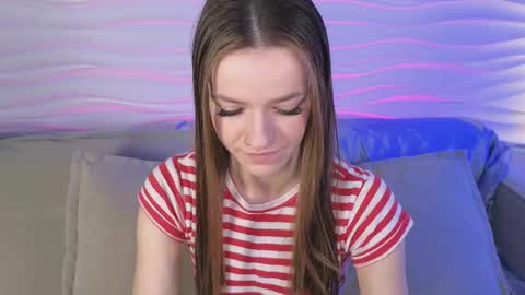 elizzza_ online show from April 22, 2026, 5:21 am