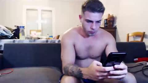 elkafit28 online show from April 7, 2026, 7:14 pm