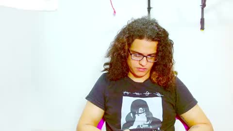 Snapshot of elkingthe chatting on December 5, 2024, 2:44 pm Diana online show from December 5, 2024, 2:44 pm