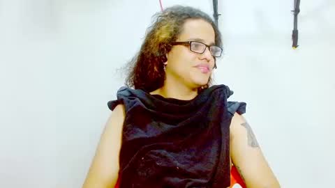 Snapshot of elkingthe chatting on December 14, 2024, 4:09 pm Diana online show from December 14, 2024, 4:09 pm