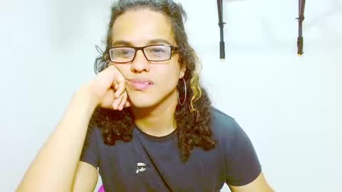 Snapshot of elkingthe chatting on December 16, 2024, 4:05 pm Diana online show from December 16, 2024, 4:05 pm