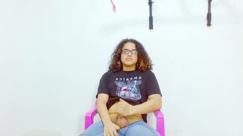 Snapshot of elkingthe chatting on December 20, 2024, 2:16 pm Diana online show from December 20, 2024, 2:16 pm