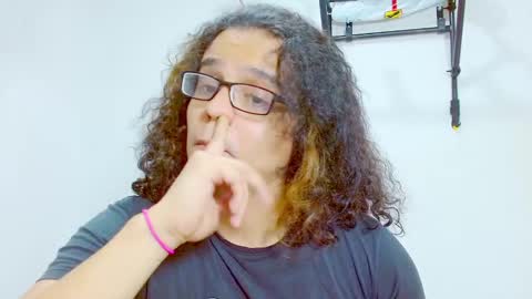 Snapshot of elkingthe chatting on January 6, 2025, 4:23 pm Diana online show from January 6, 2025, 4:23 pm