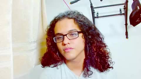 Snapshot of elkingthe chatting on January 28, 2025, 6:49 pm Diana online show from January 28, 2025, 6:49 pm