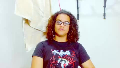 Snapshot of elkingthe chatting on February 8, 2025, 4:14 pm Diana online show from February 8, 2025, 4:14 pm