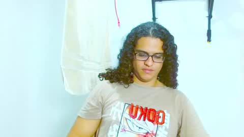 Snapshot of elkingthe chatting on February 12, 2025, 5:37 pm Diana online show from February 12, 2025, 5:37 pm