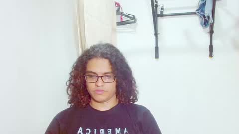 Snapshot of elkingthe chatting on March 8, 2025, 6:37 pm Diana online show from March 8, 2025, 6:37 pm