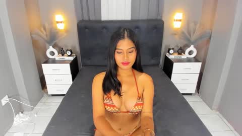 Ella online show from December 2, 2024, 8:22 pm